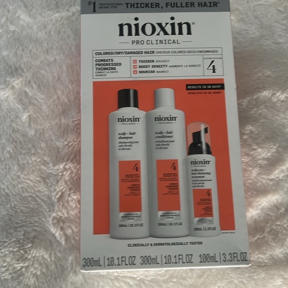 New in box NIOXIN
COLORED/DRY/DAMAGED HAIR CHEVEUX COLORÉS/SECS/ENDOMMAGÉS - Picture 3 of 17